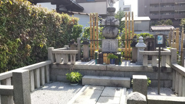本因坊さんのお墓
