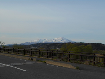 月山