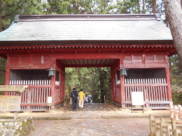 出羽三山　登山道　山門