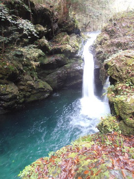 藤原高光ゆかりの滝